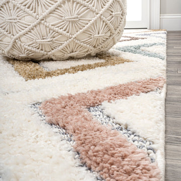 Amira Diamond Tribal High-low Area Rug